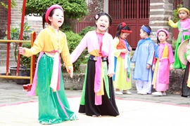 Kiểm kê di sản văn hóa phi vật thể Hà Nội: Nhìn từ ngữ văn dân gian