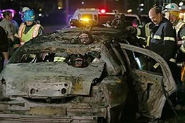 Cháy xe limousine giữa cầu, cô dâu thiệt mạng