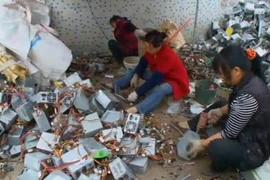 Ngập ngụa trong độc hại