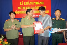 Ấm áp nghĩa tình đồng đội