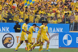 Đằng sau một hiện tượng