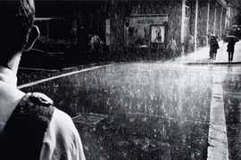 Bóng mưa ngõ nhỏ