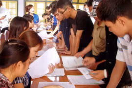 Không để học phí tăng đồng loạt 