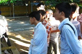 Quy định tuổi thành niên - Nơi 16, chỗ 18