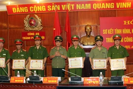 Trấn áp mạnh tội phạm, quyết liệt cải cách hành chính phục vụ nhân dân