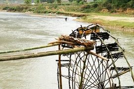 Tìm vết “Bánh xe khổng lồ”