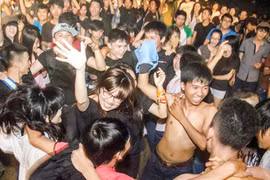 Tự cứu mình trong đám đông hỗn loạn