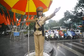 Ùn tắc giảm, ý thức người dân được cải thiện