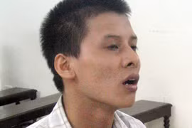 Dùng gạch đánh chết đối thủ