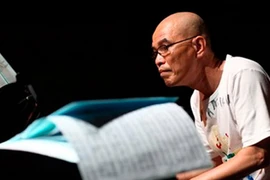 Từ việc phát hành trái phép CD Thằng Mõ 1: Làm gì khi sự đã rồi?