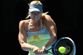 Sharapova dễ dàng vào tứ kết
