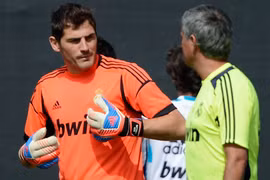 Mourinho phải ra đi