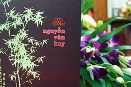 Ra mắt tuyển thơ Nguyễn Văn Huy