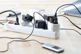 Sạc điện thoại chỉ mất... 1 giây