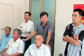 Gia đình 18 thuyền viên tiếp tục kêu cứu