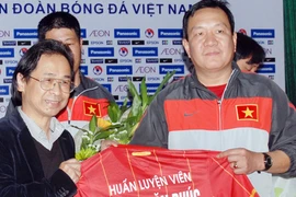 “Tuyển Việt Nam sẽ chơi tiqui-taka”