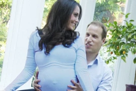 Em bé Hoàng gia làm sôi động cả nước Anh