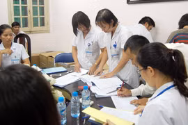 Thuốc trúng thầu: Rẻ mà... lo