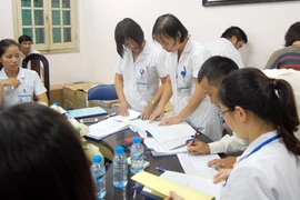 Thuốc trúng thầu: Rẻ mà... lo