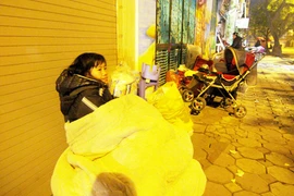 Hà Nội lo tránh rét cho người vô gia cư