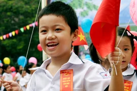 Khi năm học mới bắt đầu: Đừng để trẻ căng thẳng, lo lắng