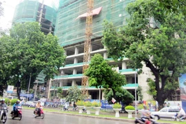 Tạm dừng xem xét đề xuất xây nhà thương mại