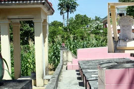 Khúc tráng ca Lý Sơn: Mộ gió và nghề nặn hình nhân