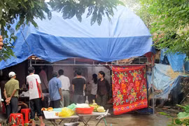 Lửa thiêu nhà 3 gian, một người chết cháy