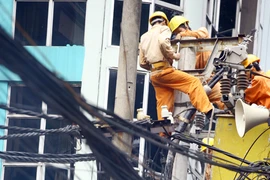 Tăng giá gas, xăng dầu: Lại lo mặt bằng giá