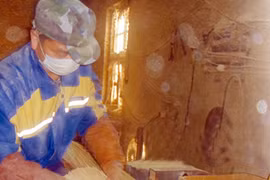 Trung Quốc: Độc hại “đũa ăn liền”