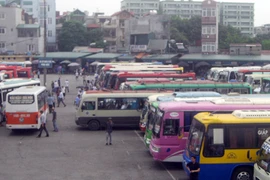 Gửi tiền qua xe khách, đùa với rủi ro