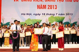 Tuyên dương 200 gương sản xuất kinh doanh và sáng tạo Thủ đô