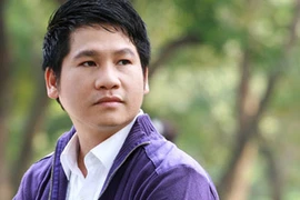 Không nghỉ dạy để chạy “sô”