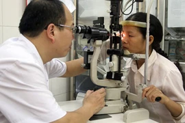 Bệnh viện Mắt Trung ương hoãn nhiều ca mổ vì… thiếu vật tư