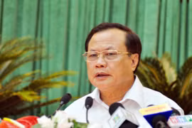 Tập trung toàn lực lãnh đạo, hoàn thành tốt các nhiệm vụ chính trị của thành phố