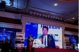 Tập đoàn Đầu tư Thăng Long đón nhận bằng khen của thành phố Hà Nội, VCCI