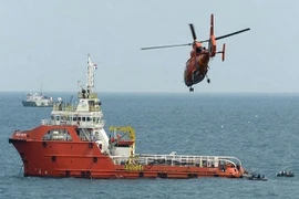 Phát hiện mảnh vỡ lớn giống phần thân máy bay QZ8501