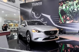 Soi chi tiết nội thất Mazda6 2017