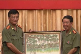 Trao đổi kinh nghiệm, nâng cao hiệu quả công tác xây dựng Đảng