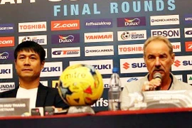 HLV Hữu Thắng: "Chúng tôi sẽ đánh bại Indonesia để vào chung kết"