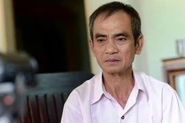 Tập đi xe máy, ông Huỳnh Văn Nén đâm vào cột điện, hiện đang nguy kịch