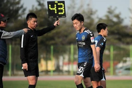 Bầu Đức "chuyển khẩu" cho Xuân Trường sang CLB Gangwon