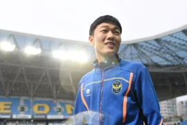 Xuân Trường được cấp nhà, xe riêng và đá trên 30% tổng số trận ở Gangwon