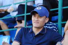 Phó chủ tịch Lê Công Vinh về, 6 cầu thủ CLB TP.HCM phải ra đi