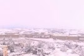 Tuyết rơi dày bất thường tại Israel