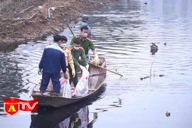 Ra quân tổng vệ sinh môi trường, thu gom rác thải tại khu vực sông Cầu Bây