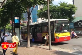 Bố trí hơn 15.000 lượt xe phục vụ nhân dân đi lại dịp nghỉ lễ 30-4 và 1-5