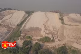 Phát hiện bãi tập kết hơn chục nghìn m3 cát lậu 