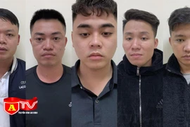 Bắt giữ 5 đối tượng tàng trữ, mua bán ma túy trong quán karaoke