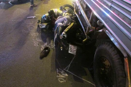 Ô tô tải tông 2 xe máy, 1 người tử vong